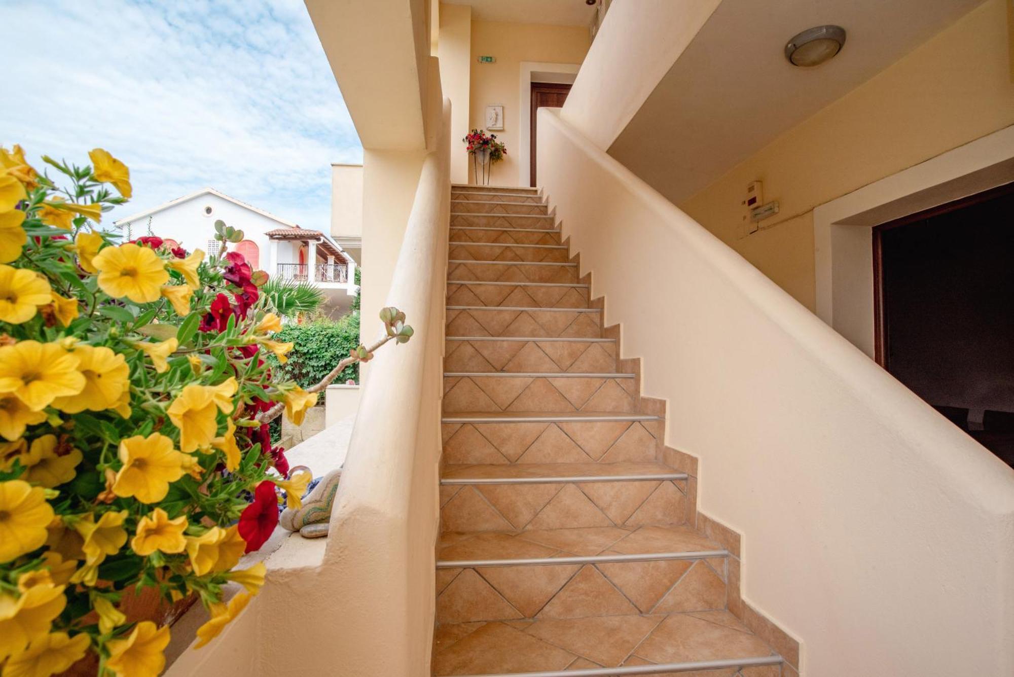 Angelique Apartments Agios Georgios  Bagian luar foto