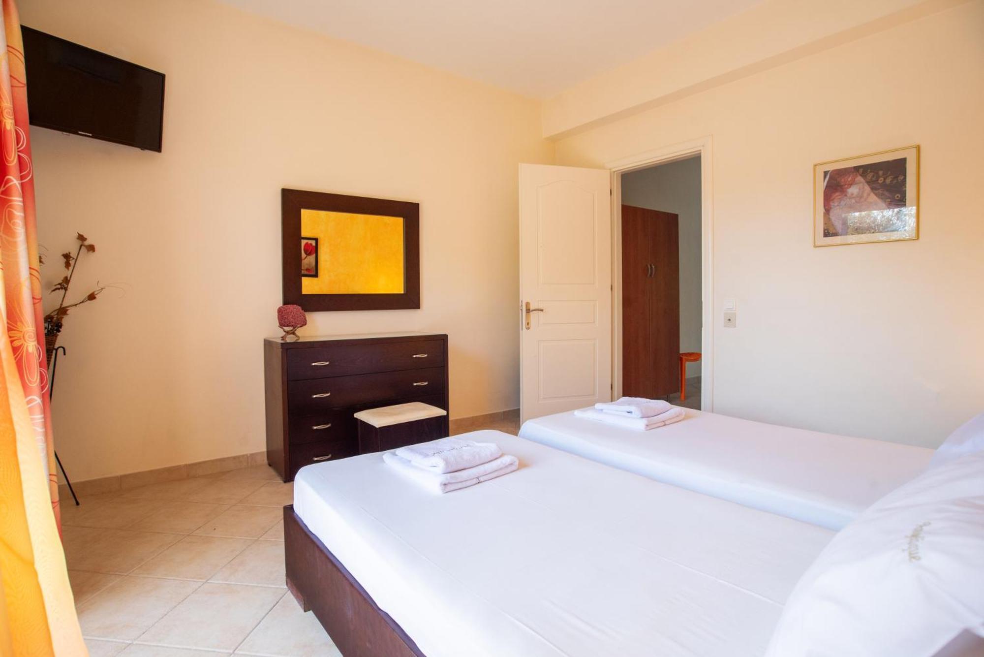 Angelique Apartments Agios Georgios  Bagian luar foto